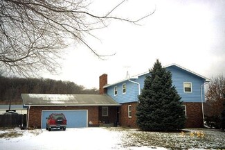 24560 195th St, Crescent, IA 51526