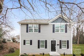 119 W Robinson St, Dallas, NC 28034