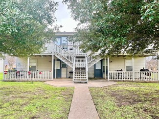 711 Vassar Ct Unit B, College Station, TX 77840