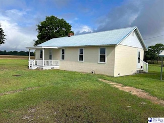 565 Davids Pond Rd, Bennettsville, SC 29512