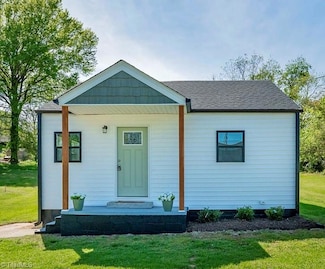 712 Dalton St, Reidsville, NC 27320