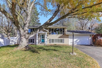 2390 Cohansey Blvd, Saint Paul, MN 55113