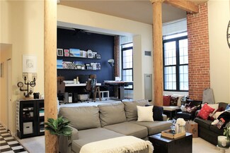 15 Higgins St Unit 215, Smithfield, RI 02917