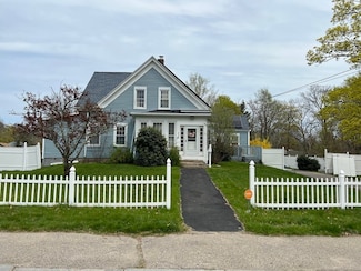 558 Ash St, Brockton, MA 02301