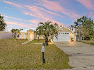 622 Gulf Aire Dr, Port Saint Joe, FL 32456
