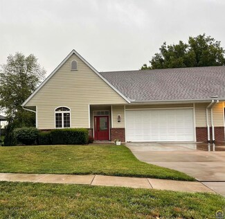1145 SW Red Oaks Place, Topeka, KS 66615