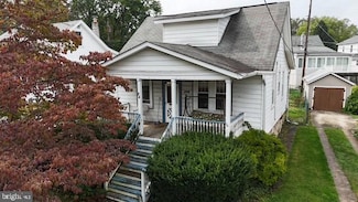 24 Edmondson Ridge Rd, Catonsville, MD 21228