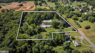 2148 Delmar Orchard Rd, Martinsburg, WV 25403