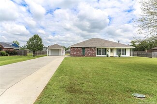 1304 Siouxan Dr, Lake Charles, LA 70611