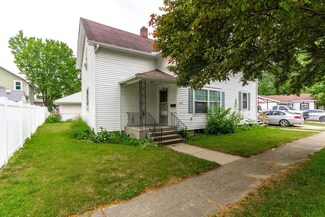 209 E 17th St, Auburn, IN 46706