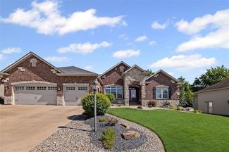 1514 Autumn St, Godfrey, IL 62035