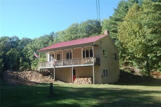 11 Outlet Rd, Hallowell, ME 04347