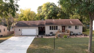 606 E Gustavus Ave, Fergus Falls, MN 56537