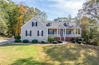 1151 Emperor Ln, Hoschton, GA 30548