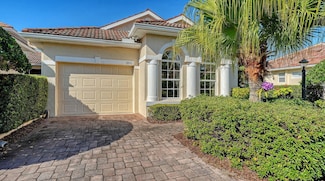 7810 33rd St E Unit 114, Sarasota, FL 34243