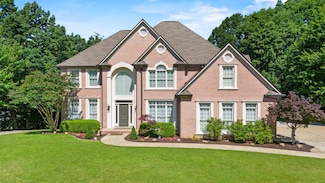 2317 Talking Leaves Dr, Ooltewah, TN 37363