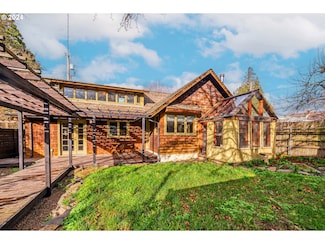 738 E 19th Alley, Eugene, OR 97405