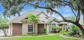 4436 Soundside Dr, Gulf Breeze, FL 32563