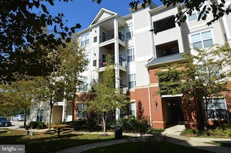 11329 Aristotle Dr Unit 5-213, Fairfax, VA 22030