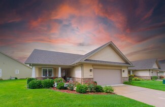 7795 Tanager St, Hobart, IN 46342