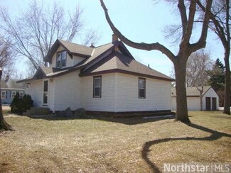 1735 Abell St, Maplewood, MN 55117