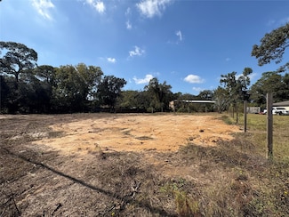 000 Sorters Rd, Porter, TX 77365