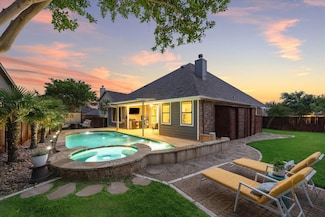 650 Ledge Stone Dr, Austin, TX 78737