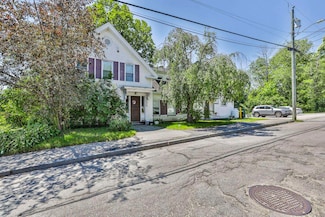 23 Depot St, Hillsborough, NH 03244