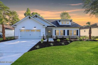 8813 Smithfield Dr NW, Calabash, NC 28467