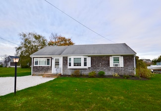 72 Bay View Rd, Barnstable, MA 02630