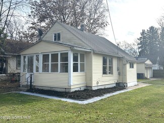 5057 Brandon Rd, Toledo, OH 43615