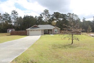 52 Trace Dr, Mc Henry, MS 39561