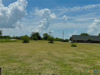 2907 Baker St, Victoria, TX 77901