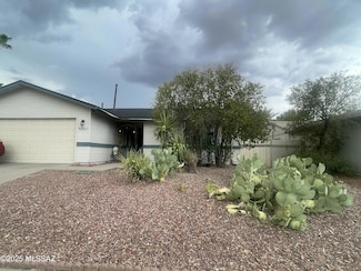 2661 W Fieldbrook Dr, Tucson, AZ 85741
