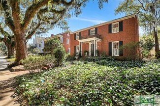 303 E 46th St, Savannah, GA 31405