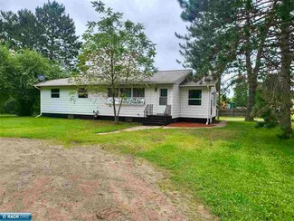 4808 Cedar Island Dr, Eveleth, MN 55734