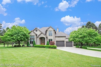 2678 Ore Valley Dr, Hartland, MI 48353