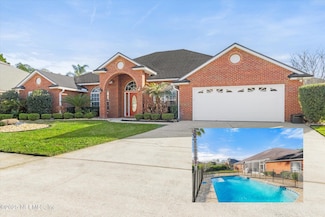 2418 Southern Links Dr, Fleming Island, FL 32003