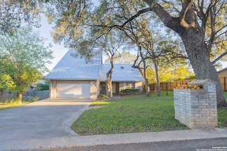106 E Tanglewood Dr, New Braunfels, TX 78130