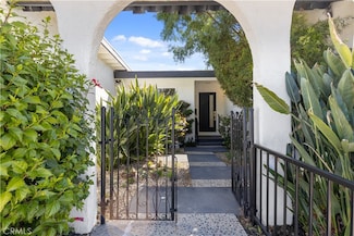 9038 Whitaker Ave, Northridge, CA 91343