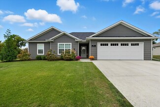 25 N Luna Ln, Columbia, MO 65201