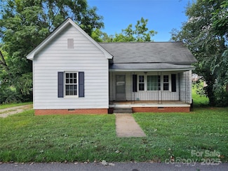 125 Davie St, Mocksville, NC 27028
