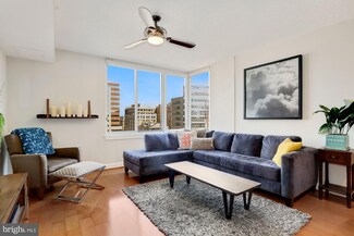 1020 N Highland St Unit 915, Arlington, VA 22201