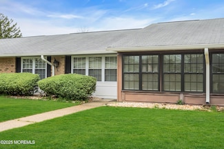 1C Yorkshire Ct Unit 181C, Manchester, NJ 08759