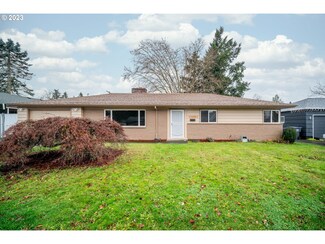 2015 SE 89th Ave, Portland, OR 97216