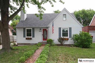 3772 Everett St, Lincoln, NE 68506