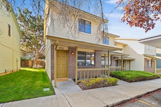 2907 S Abbs Ln, Boise, ID 83705