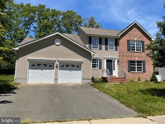 5 Rutgers Dr, Howell, NJ 07731