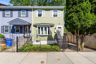 25 Jacob St, Dorchester Center, MA 02124