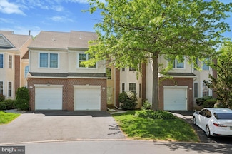 102 Durham Ct, Maple Glen, PA 19002